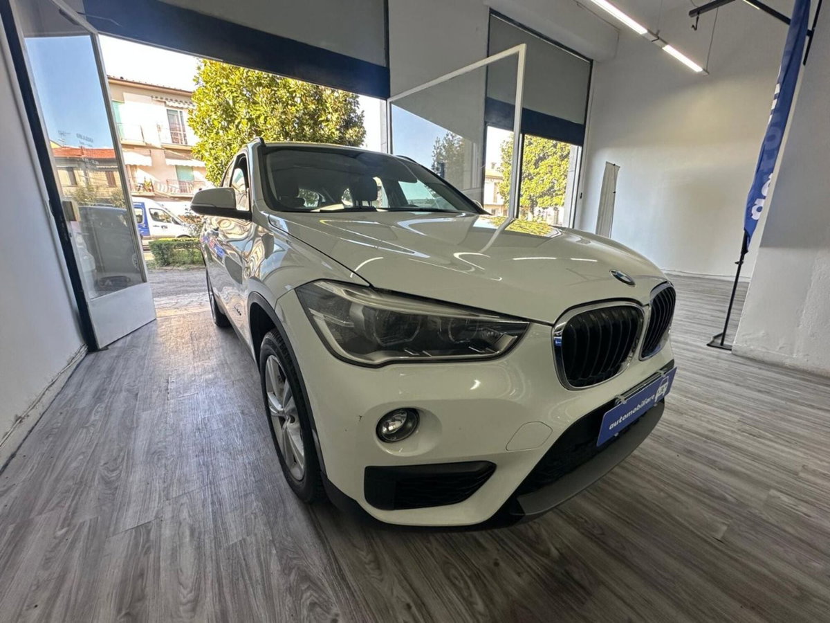 BMW X1 sDrive18d Business (2)
