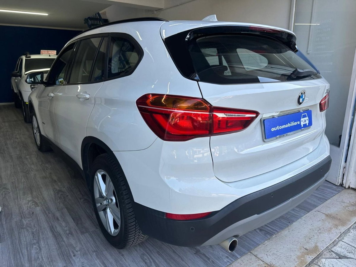 BMW X1 sDrive18d Business (6)