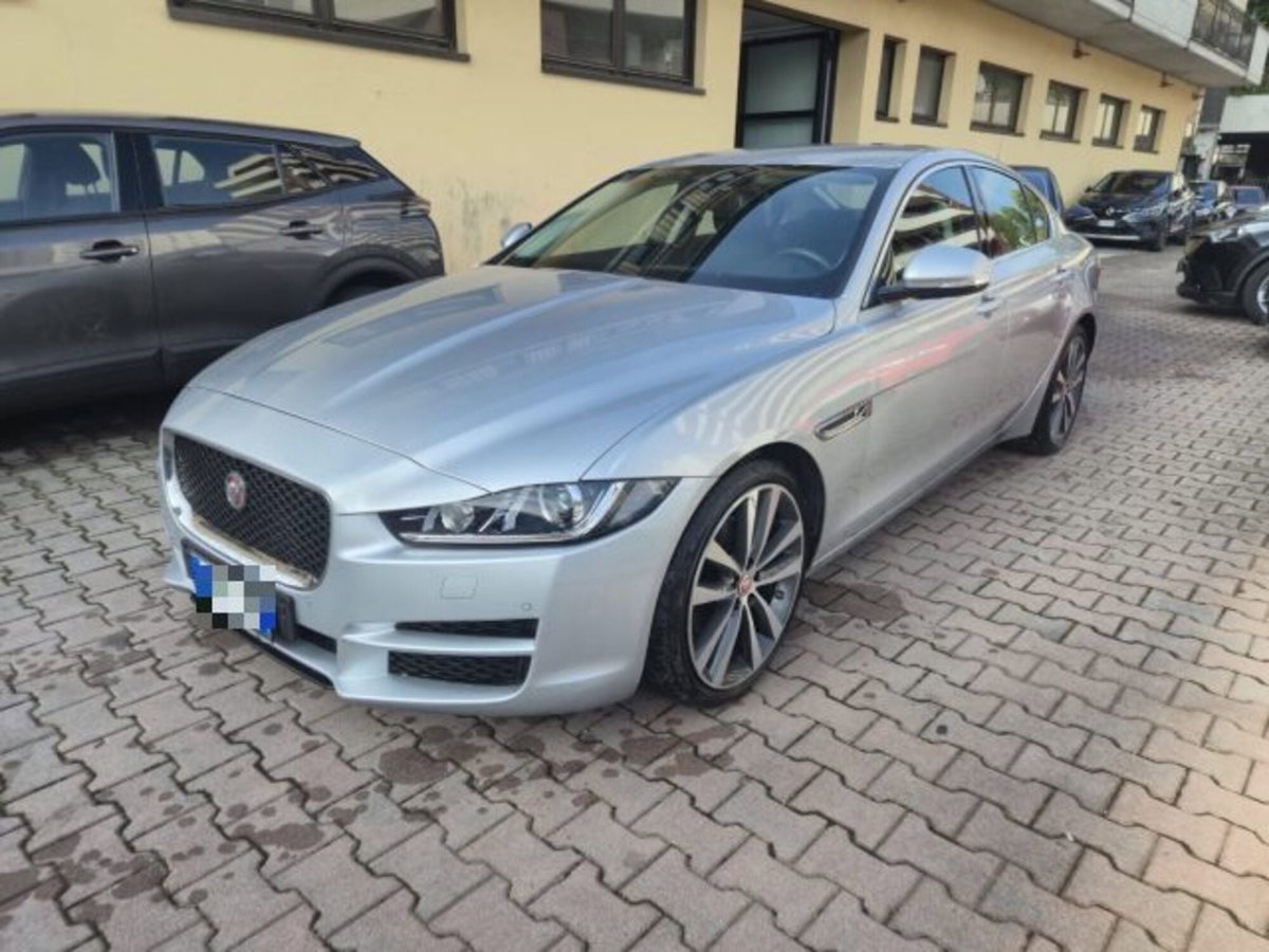 Jaguar XE 2.0 D Turbo 180CV aut. Portfolio