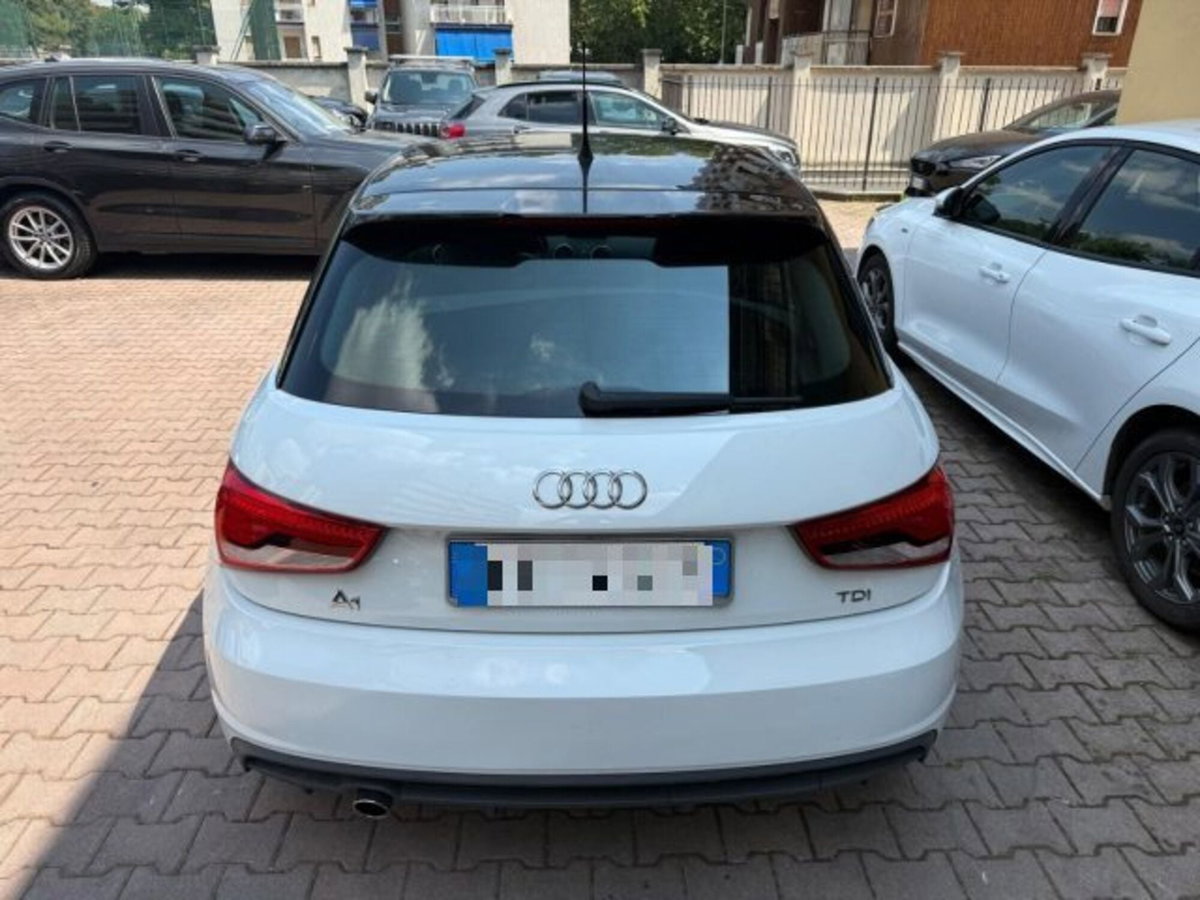 Audi A1 Sportback 1.4 TDI Admired (4)