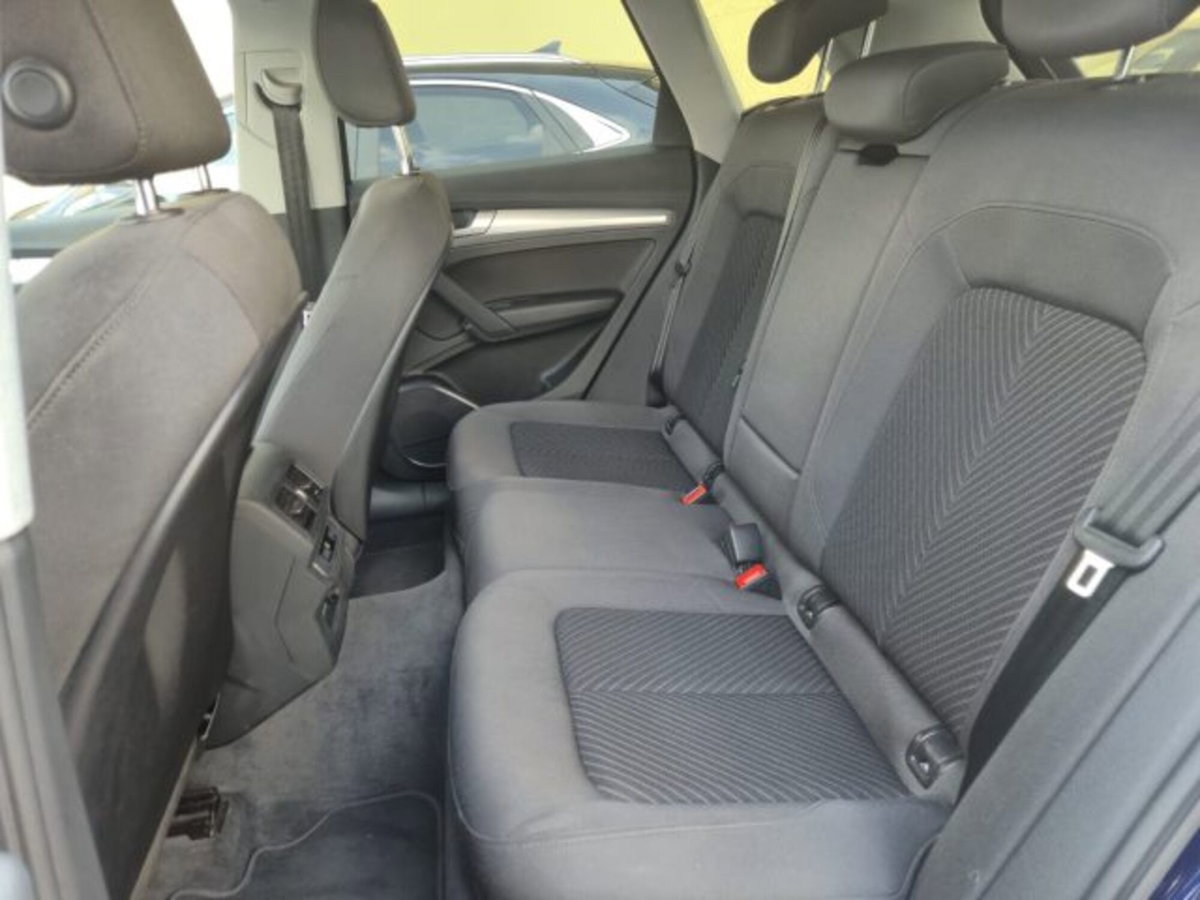Audi Q5 40 TDI 204 CV quattro S tronic Business (11)