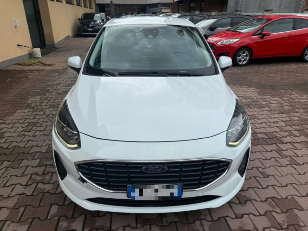 Ford Fiesta 1.0 Ecoboost Hybrid 125 CV DCT 5 porte Titanium (2)