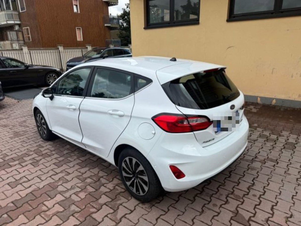 Ford Fiesta 1.0 Ecoboost Hybrid 125 CV DCT 5 porte Titanium (4)