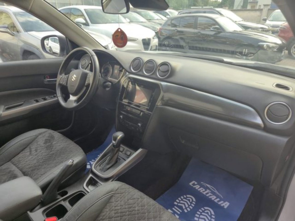 Suzuki Vitara 1.4 Hybrid Starview (10)