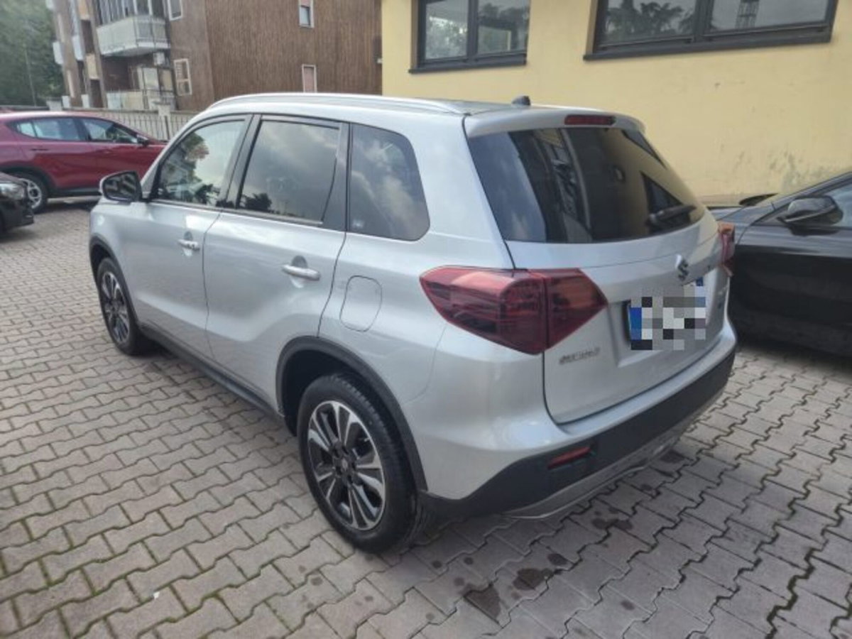 Suzuki Vitara 1.4 Hybrid Starview (4)