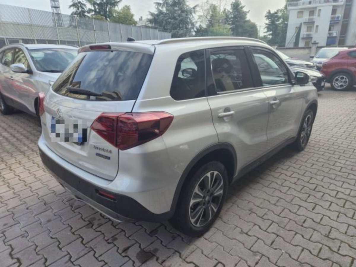 Suzuki Vitara 1.4 Hybrid Starview (6)