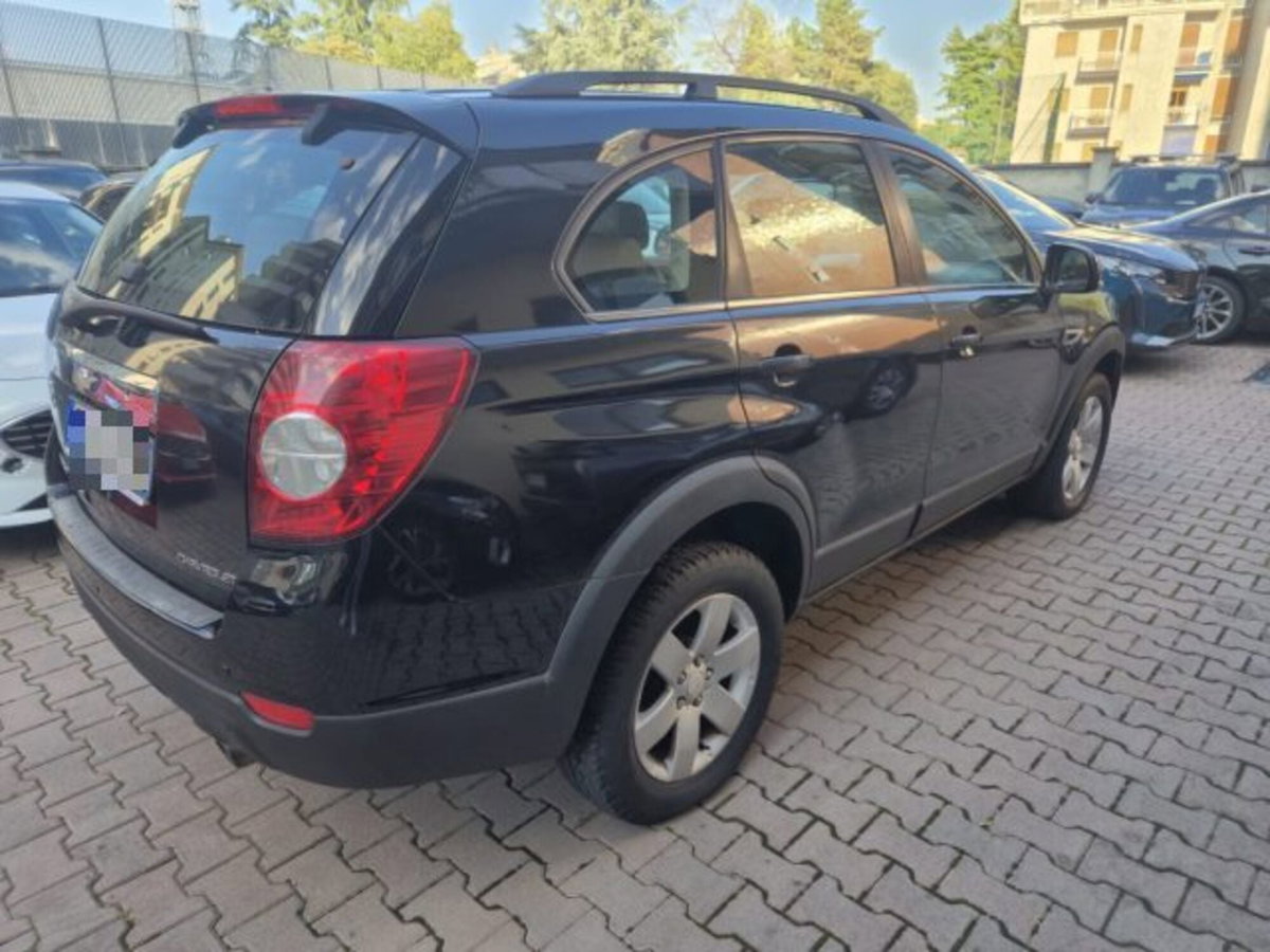 Chevrolet Captiva 2.2 VCDi 163CV 2WD LS (4)