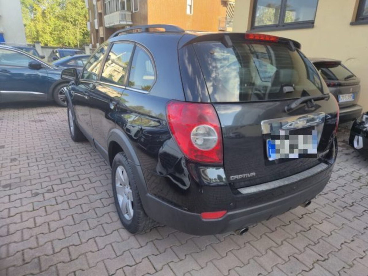 Chevrolet Captiva 2.2 VCDi 163CV 2WD LS (6)