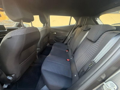 Peugeot 2008 PureTech 100 S&S Active Pack (9)
