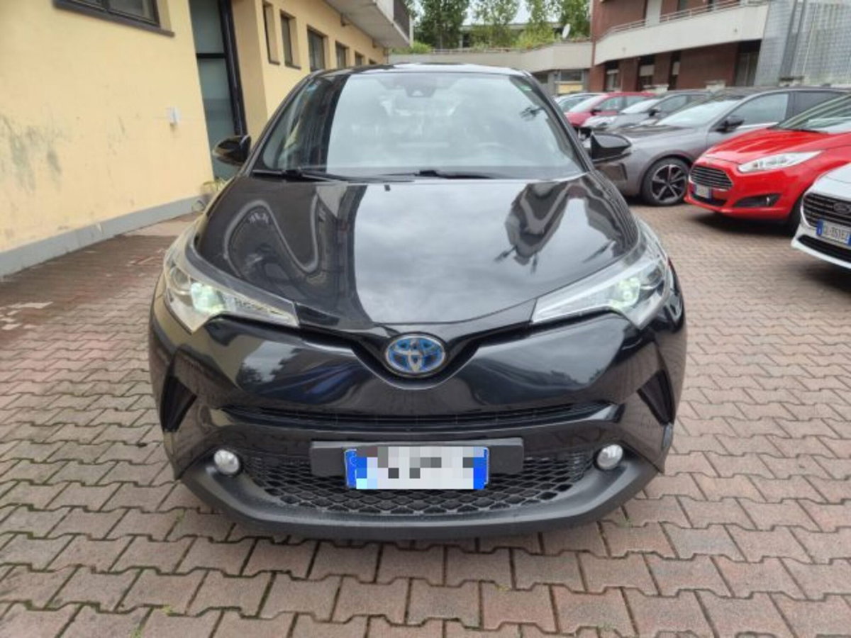 Toyota Toyota C-HR 1.8 Hybrid E-CVT Black Edition (2)