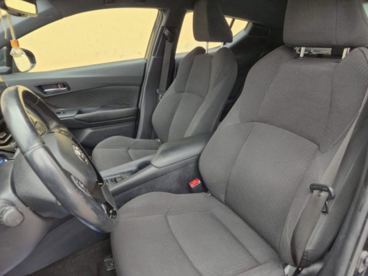 Toyota Toyota C-HR 1.8 Hybrid E-CVT Black Edition (7)