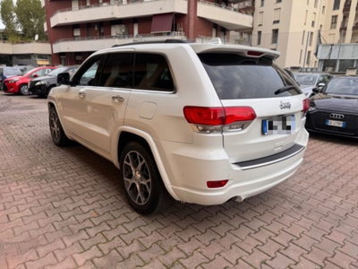Jeep Grand Cherokee 3.0 V6 CRD 250 CV Multijet II Overland (6)