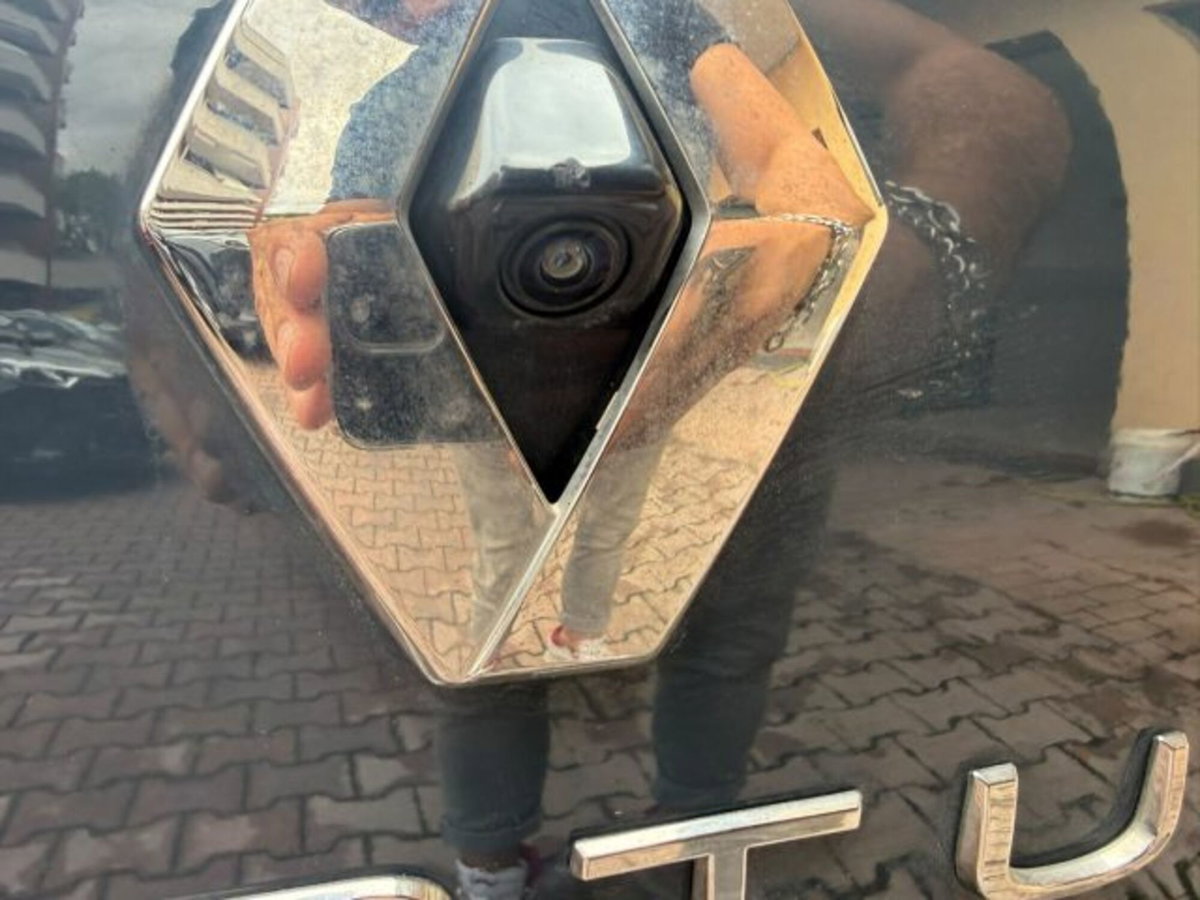 Renault Captur Plug-in Hybrid E-Tech 160 CV Techno (12)