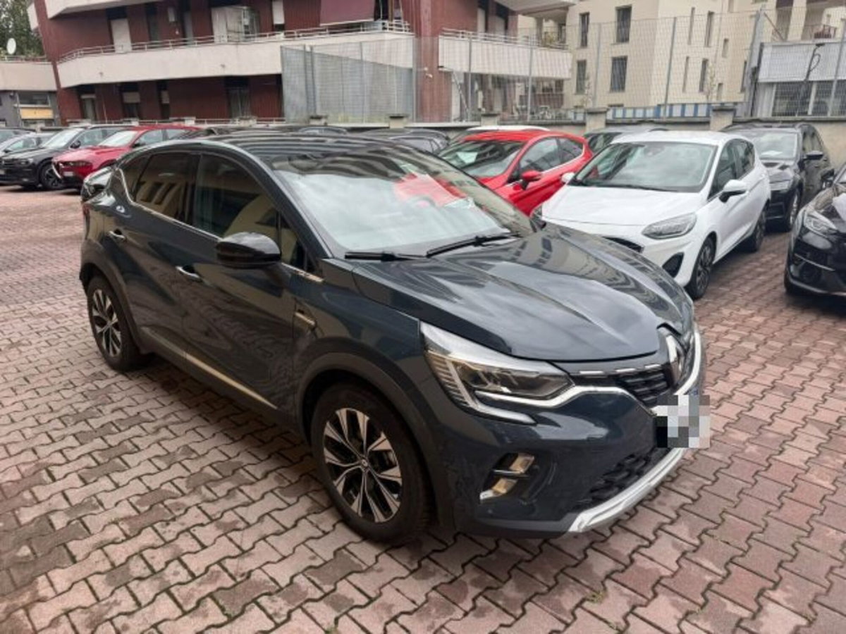 Renault Captur Plug-in Hybrid E-Tech 160 CV Techno (3)