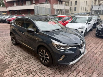 Renault Captur Plug-in Hybrid E-Tech 160 CV Techno (3)