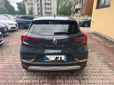 Renault Captur Plug-in Hybrid E-Tech 160 CV Techno (5)