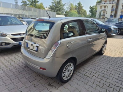 Lancia Ypsilon 1.2 New Oro (4)