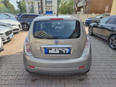 Lancia Ypsilon 1.2 New Oro (5)