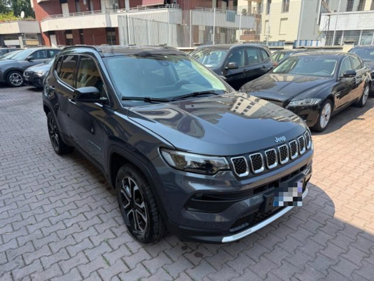 Jeep Compass 1.3 T4 190CV PHEV AT6 4xe Business Plus (3)