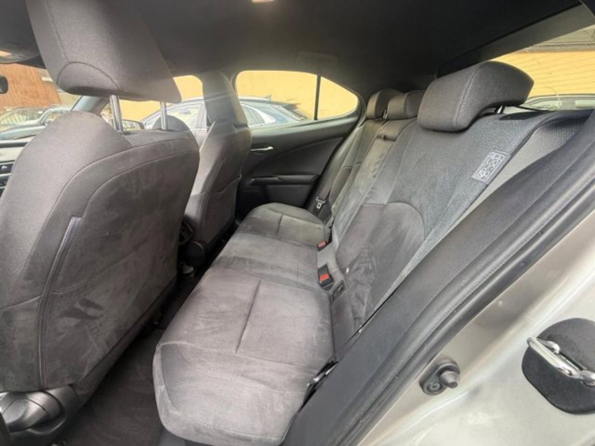 Lexus UX Full Electric Premium (9)