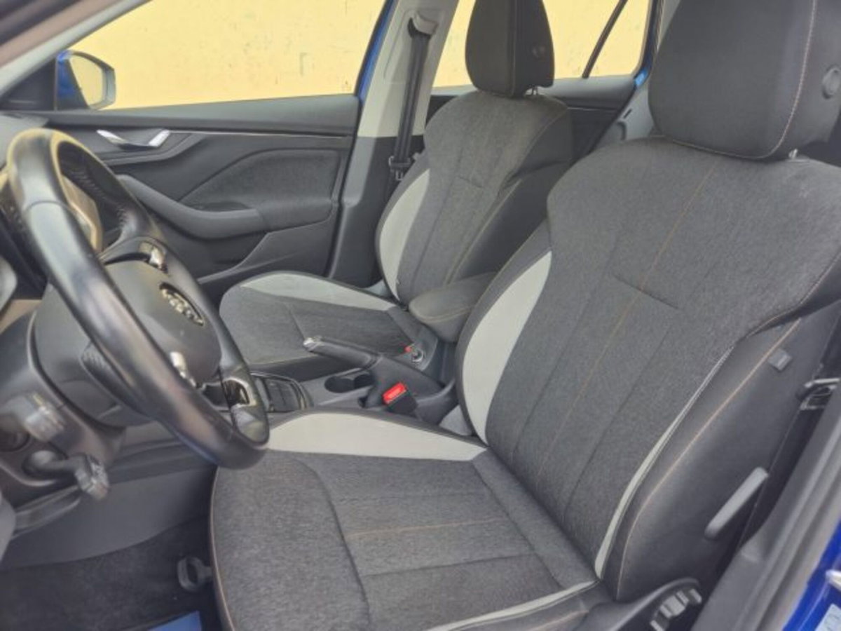Skoda Scala 1.0 TSI 110 CV DSG Style (8)