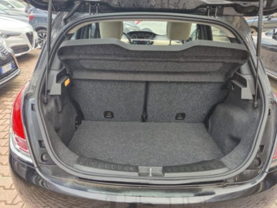 Lancia Ypsilon 0.9 TwinAir 85 CV 5 porte Metano Ecochic Gold (14)