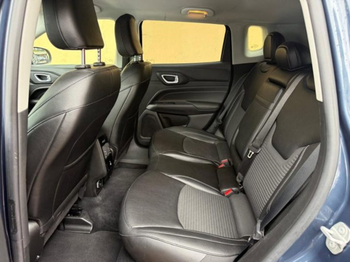 Jeep Compass 1.3 T4 190CV PHEV AT6 4xe Limited (9)