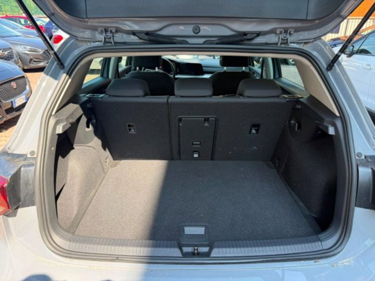 Volkswagen Golf Variant 2.0 TDI SCR DSG Life (7)