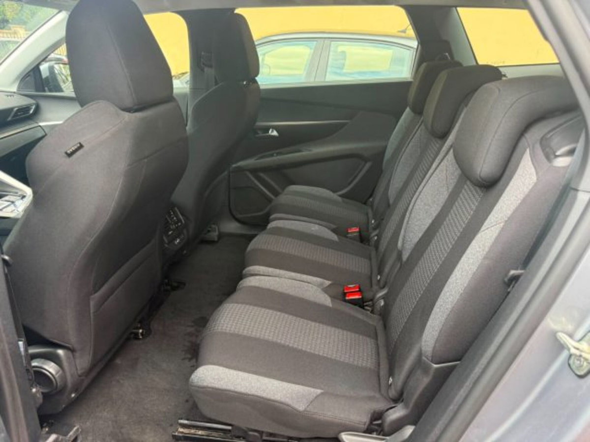 Peugeot 5008 BlueHDi 130 S&S EAT8 Active Business (11)