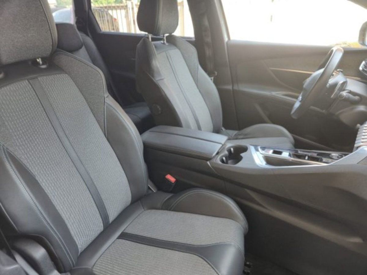 Peugeot 5008 1.5 bluehdi Allure Pack s&s 130cv eat8 (10)