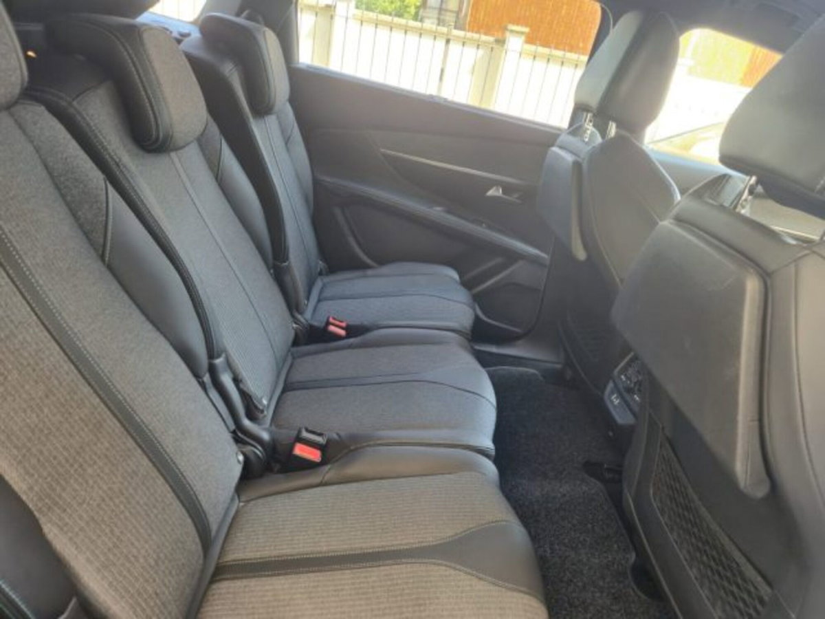 Peugeot 5008 1.5 bluehdi Allure Pack s&s 130cv eat8 (11)
