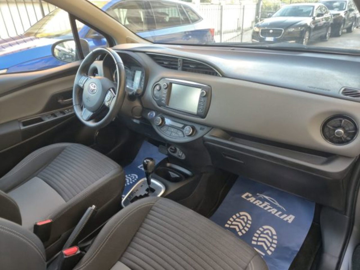Toyota Yaris 1.5 Hybrid 5 porte Active (9)