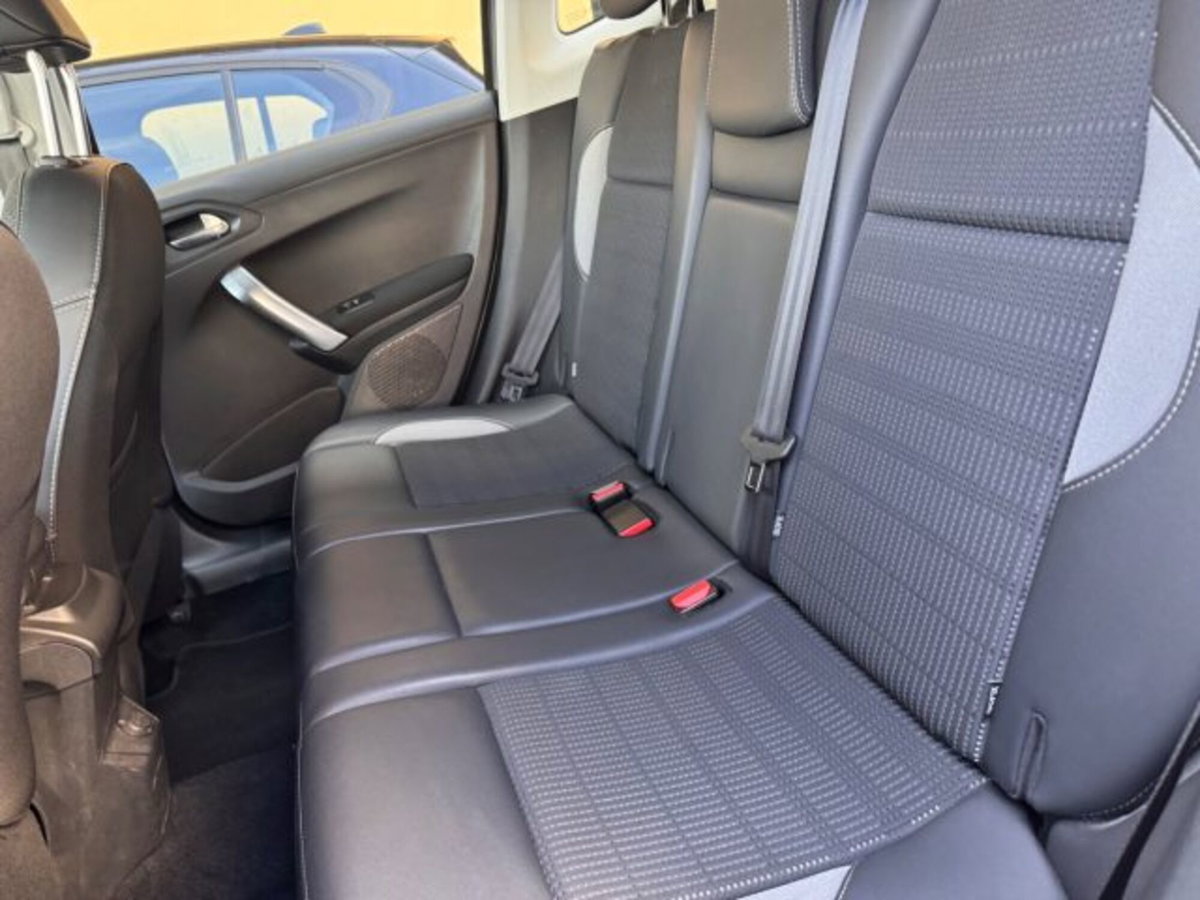 Peugeot 2008 82 S&S Allure (8)