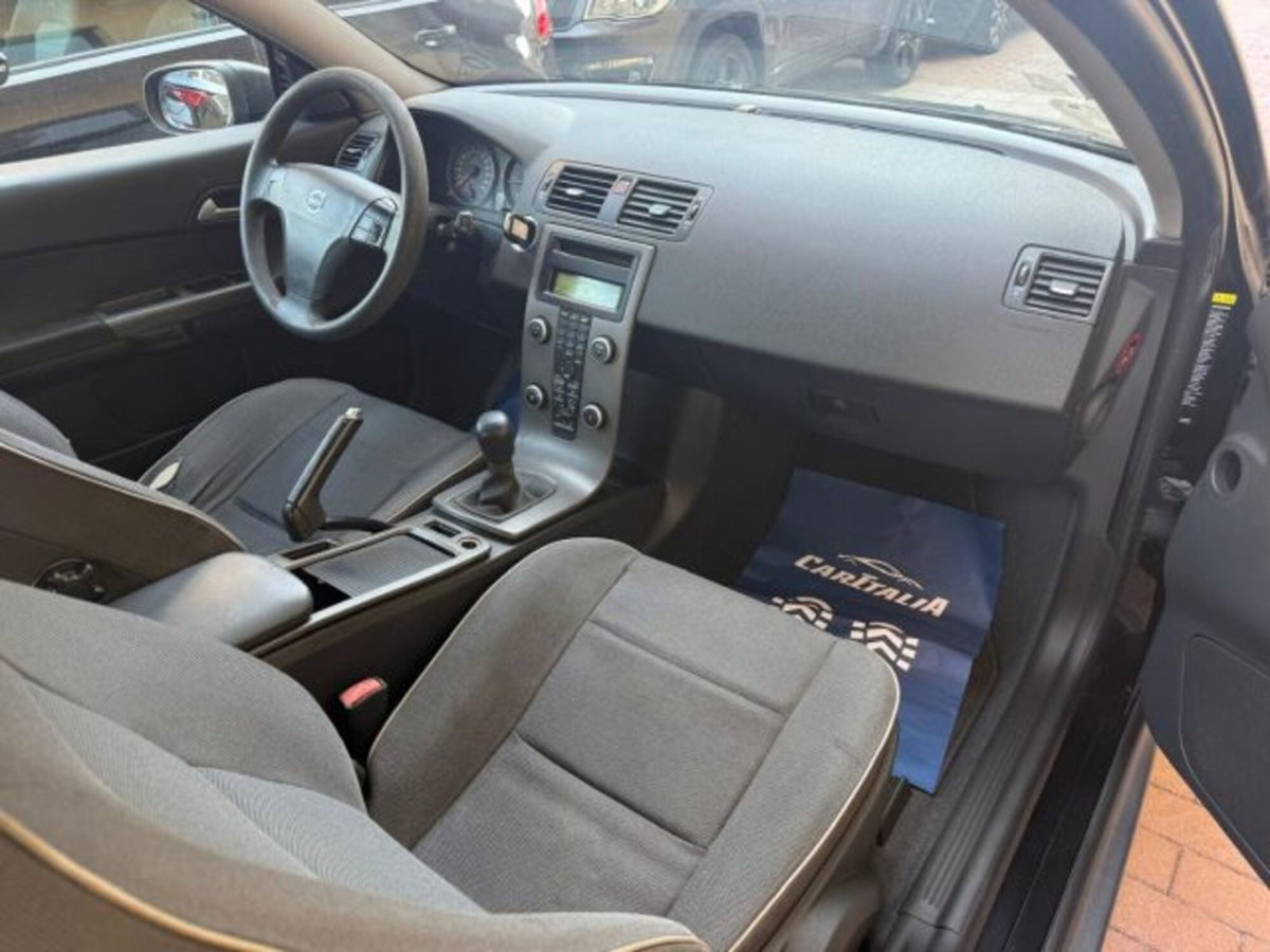 Volvo C30 1.6 D Kinetic (9)