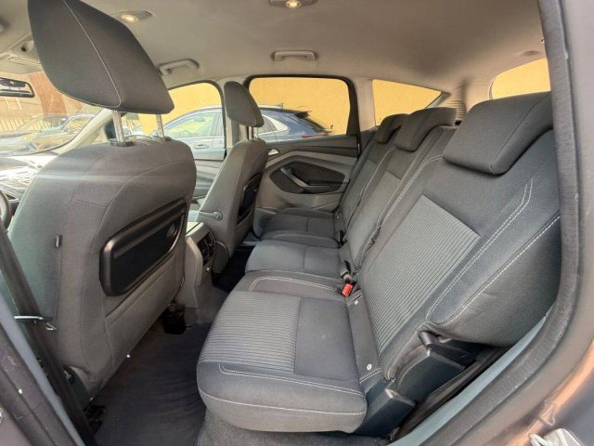 Ford C-Max 1.6 TDCi 95CV Titanium (10)