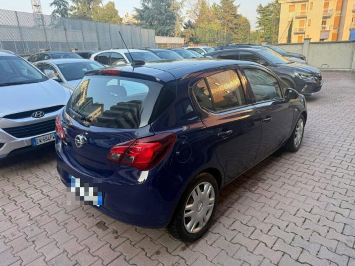 Opel Corsa 1.2 5 porte Innovation (4)