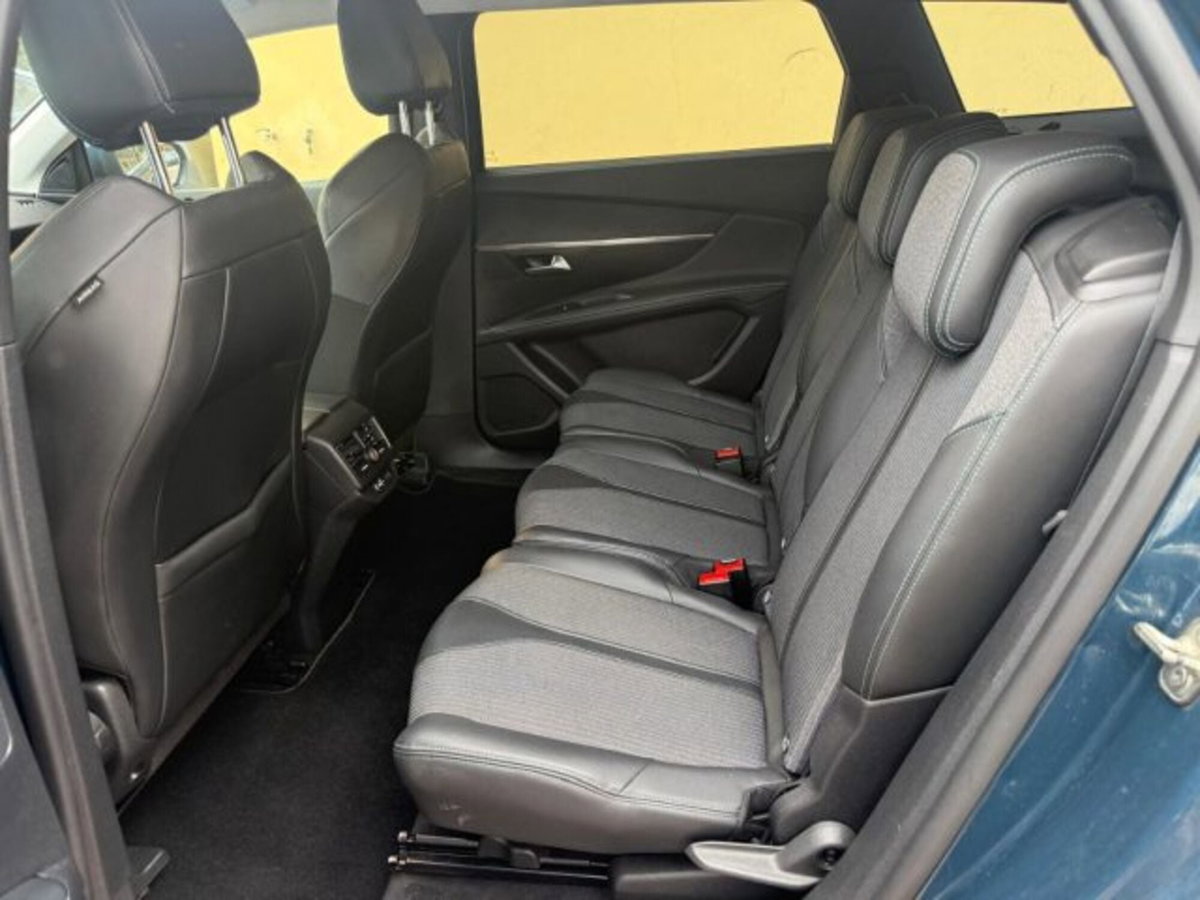 Peugeot 5008 BlueHDi 130 S&S EAT8 Allure (10)