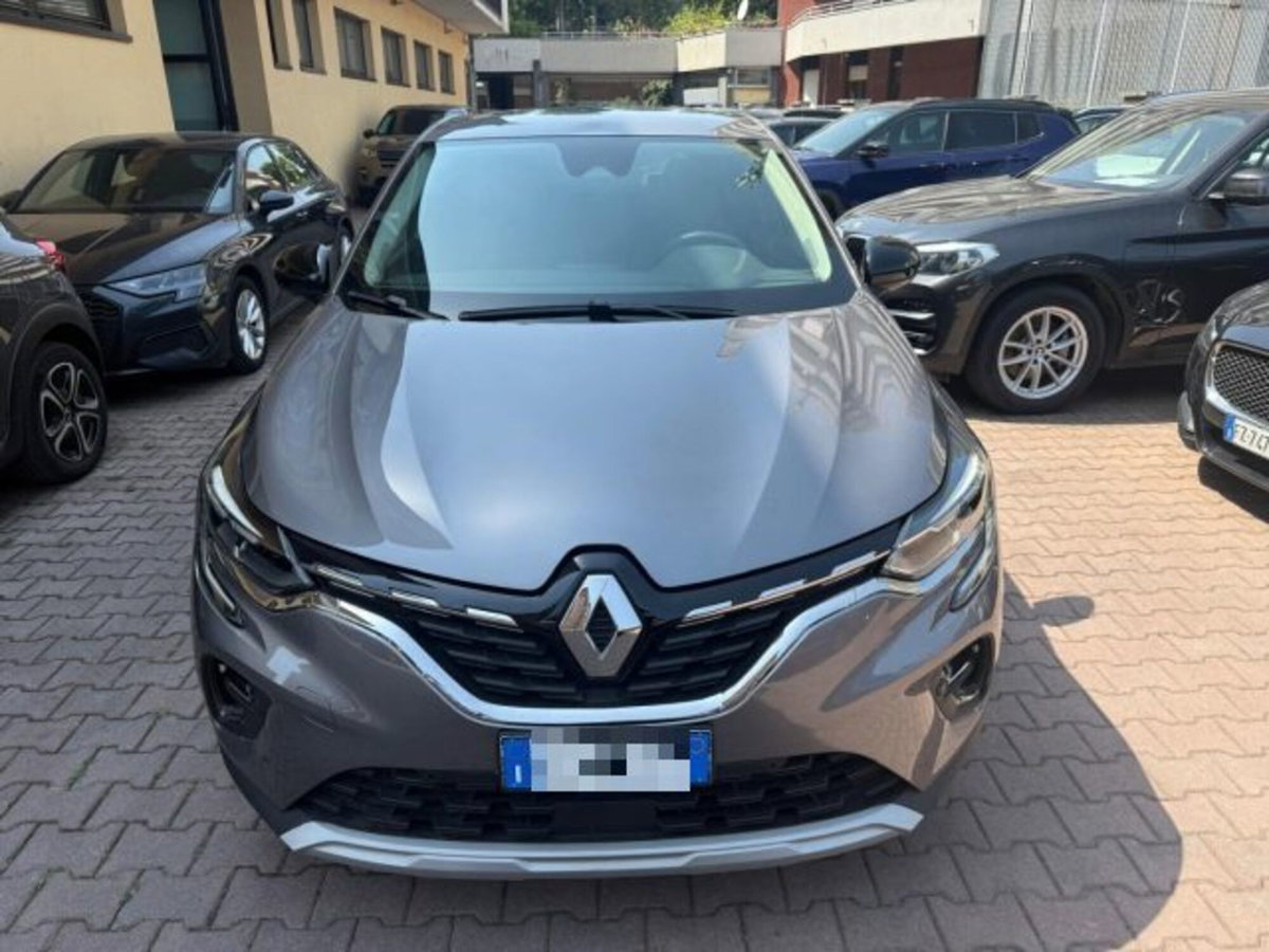 Renault Captur Plug-in Hybrid E-Tech 160 CV Techno (2)