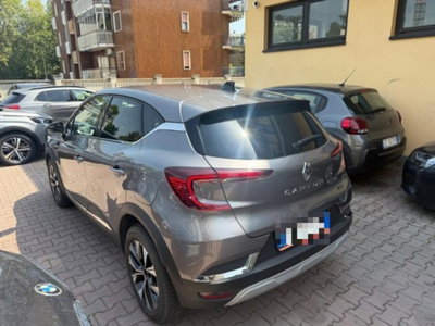 Renault Captur Plug-in Hybrid E-Tech 160 CV Techno (6)