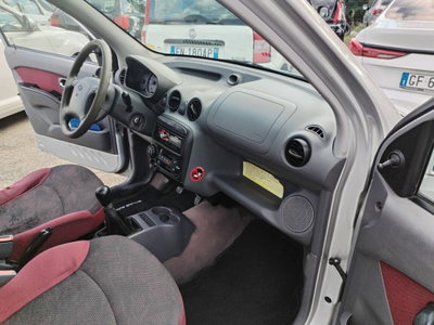 Hyundai Atos 1.1 12V Active (18)