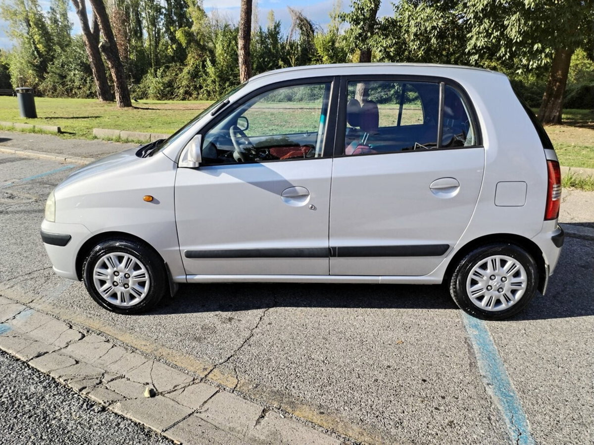 Hyundai Atos 1.1 12V Active (2)