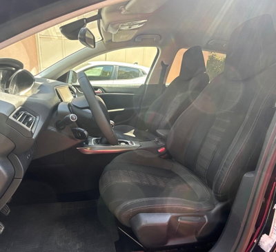 Peugeot 308 BlueHDi 120 S&S Allure (12)