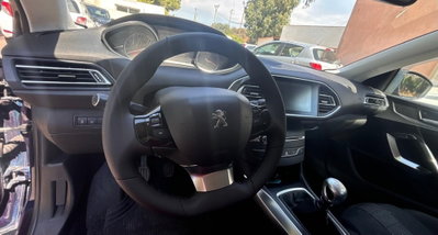 Peugeot 308 BlueHDi 120 S&S Allure (13)