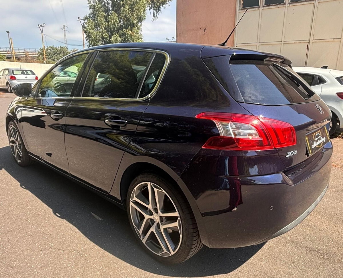 Peugeot 308 BlueHDi 120 S&S Allure (5)
