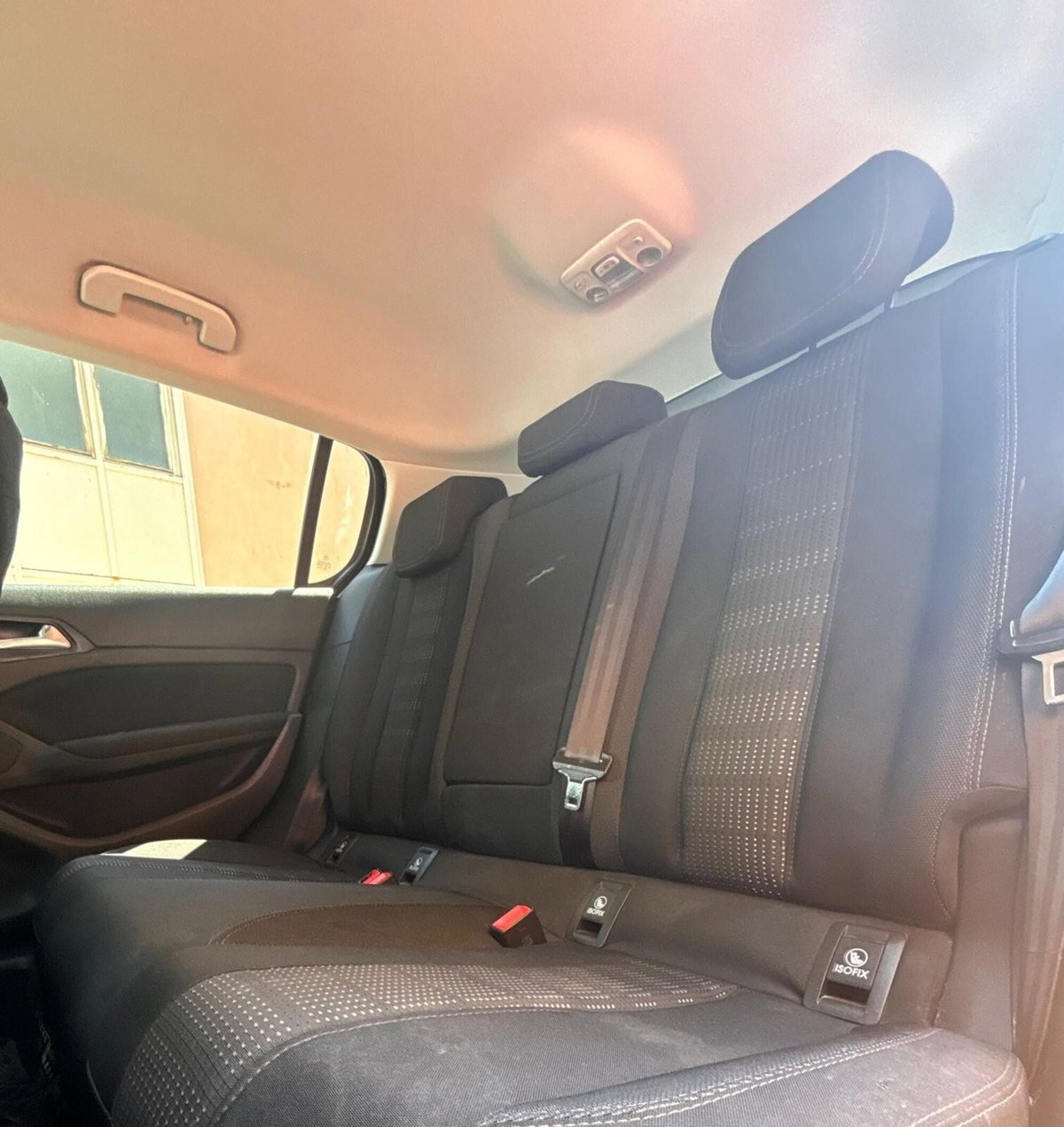 Peugeot 308 BlueHDi 120 S&S Allure (9)