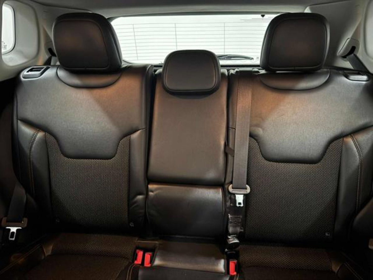 Jeep Compass 2.0 Multijet II aut. 4WD Limited (8)