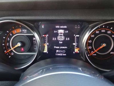 Jeep Wrangler 2.2 Mjt II Sahara (12)