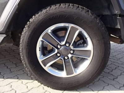 Jeep Wrangler 2.2 Mjt II Sahara (9)