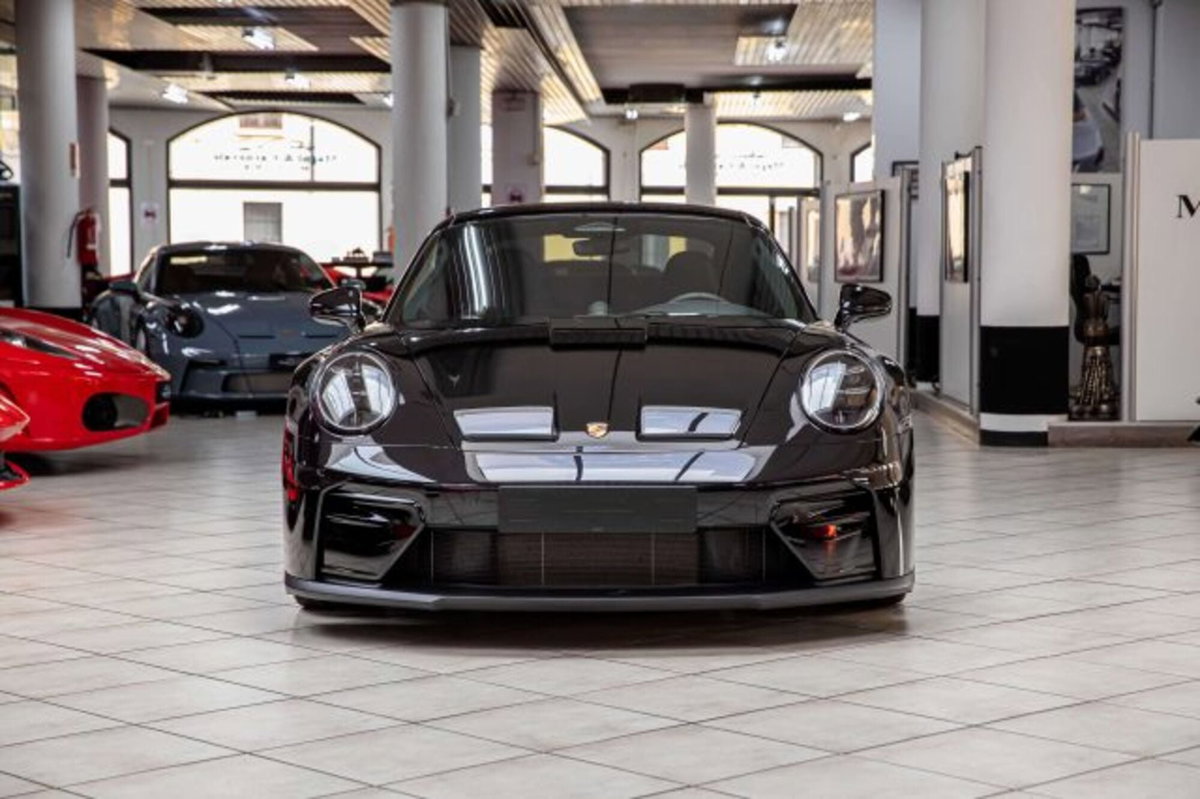 Porsche 911 Coupé 4.0 GT3 con pacchetto Touring (2)