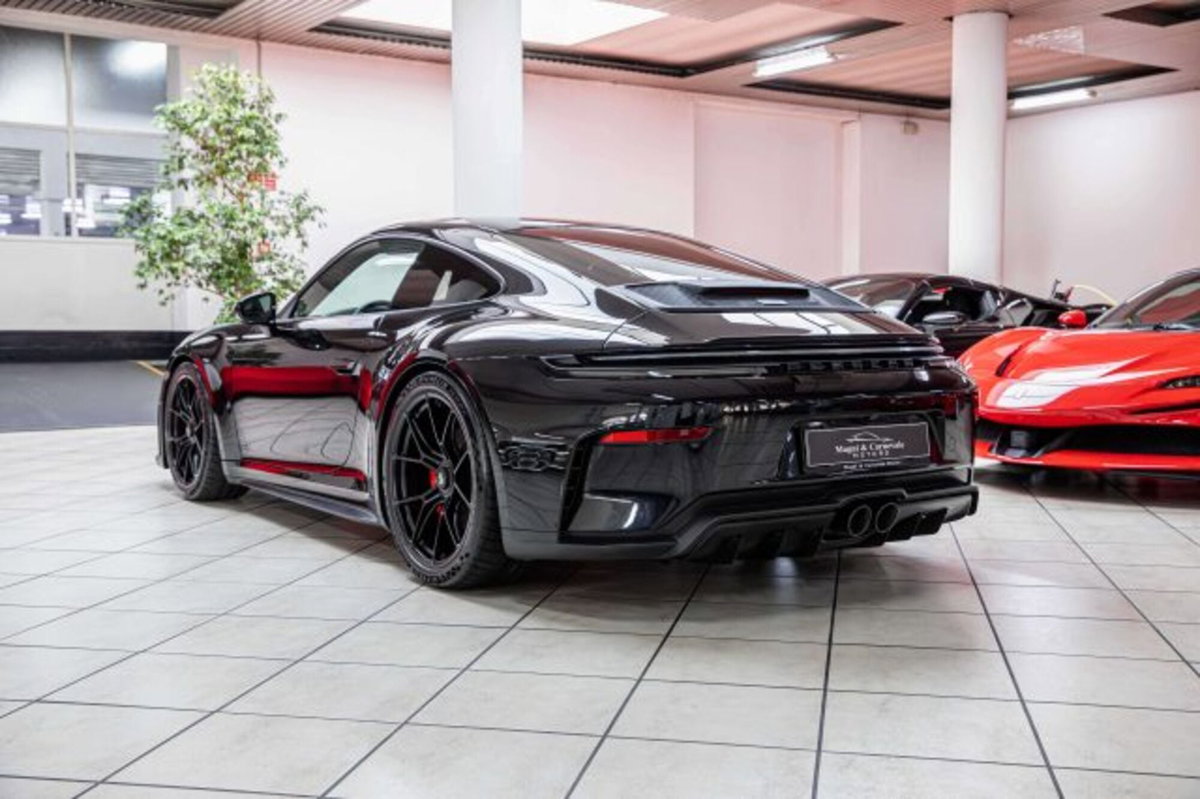 Porsche 911 Coupé 4.0 GT3 con pacchetto Touring (5)
